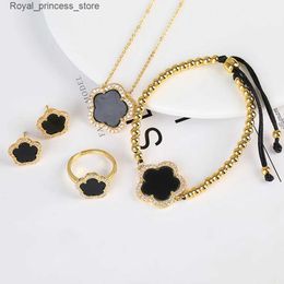 Wedding Jewelry Sets 2017 Hot selling Jewelry Set Natural White Shell Stone Plant Five Leaf Flower Pendant Necklace Earring Jewelry Set Q240316