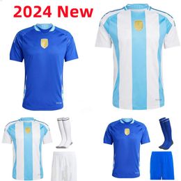 Novo 2024 2025 Argentinas DYBALAa MESSIS camisa de futebol fãs versão do jogador AGUERO DI MARIAa Home away 3XL 4XL Men Kids kit 24 25 camisa de futebol