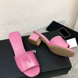 Женская дизайнерская обувь Коренерия патентных кожа