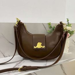 Brand New Classic Versatile Saddle Underarm Women's Handbag Triumphal Arch Single Shoulder Crossbody Bag