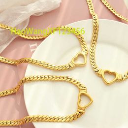 2023 Stainless Steel Heart Pendant Chunky 18K Gold Cuban Link Chain Necklace Women High Quality