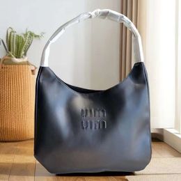 Design handbag clearance sale Leather Tote Bag New Large Capacity Shoulder Fashionable and Trendy Small Handheld Underarm