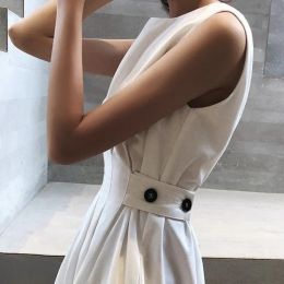 2024 new summer designer sleeveless tank dress slim waist classic black and white mid-calf long beach dress retro casual vacation dress