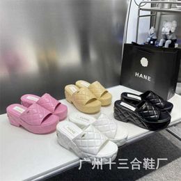 27% OFF Sports shoes 2024 Xiaoxiangfeng Ling One line Summer New Womens Outwear Sheepskin Matsuke Thick Bottom Waterproof Platform High Heel Slippers