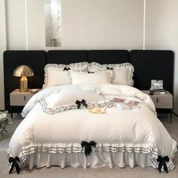 Bedding Sets White Korean Style Lace Ruffles Black/Red Bow Princess Set Duvet Cover Bed Skirt Or Fitted Sheet Pillowcases