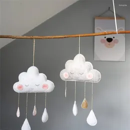 Decorative Figurines Nordic Kids Room Decoration Felt Smiling Cloud Hanging Decor Scandinavian Style Children's Girls Nursery