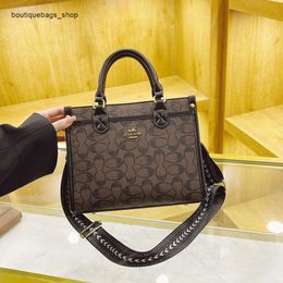 Cheap Wholesale Limited Clearance 50% Discount Handbag High Light Luxury Printed Fashionable for Women Large Capacity Spring New Versatile Cross Bag