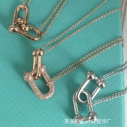 Designer Tiffay och Co S925 Sterling Silver Horseshoe Buckle U-formad korshalsband Kvinnlig hårdvävsserie Diamond Ring Double Chain Clavicle