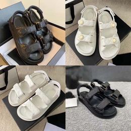 Designer Women Sandals Crystal Calf Leather Casual Shoes Quilted Dad Sandals Summer Beach Platform Slippers Diamond Ankle Strap Buckle Sandal