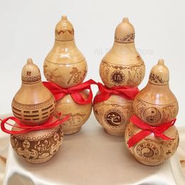 FengShui Peach Wood Traditional Chinese Good Luck Gourd Wu Lou Hu Lu Carved Amulet Vintage Home Decoration Accessories Gift 240314