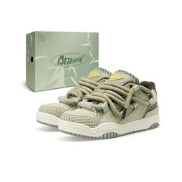 Cat and sofa Low top board shoes Dirty braid series man's woman Tea green