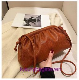 Bottgss Ventss Designer Pouch Shoulder bags online shop bag female fold Korean version 2024 new womens Single Bag Messenger With Real Logo
