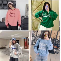 Womens Hoodies Fashion Classic High-Quality Designer Women Sweatshirts Printed Casual Loose Hooded Clothing High Street Cotton Tops Clothes Size S-L
