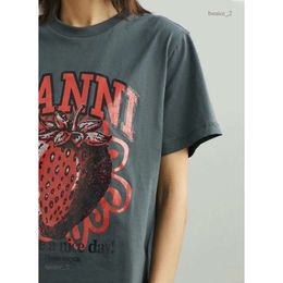 Women's T Shirts Strawberry Letter Print Tees Shirt Woman Clothes O-neck Short Sleeve Tshirt Tops Female Fashion Chic Cotton T-shirt Summer 439