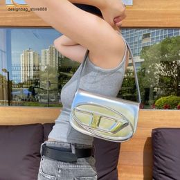 Cheap Wholesale Limited Clearance 50% Discount Handbag Niche Dign New Product Single Shoulder Underarm Ding Bag Fashionable Girl Style Sier Small for Women handbags