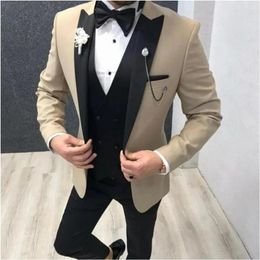 Men's Suits Khaki Men 3 Pieces One Button Groomsmen Peaked Lapel Costume Homme Tuxedos Wedding Prom Blazer ( Jacket Pants Vest)