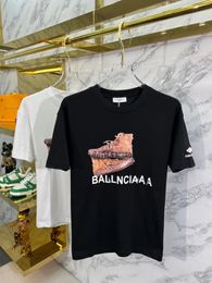 Baleciaga Mens Designer T-Shirts Women Graphic Tees Baleciaga Shirt Embroidered Badge Logo Polo Baleciaga Men Summer Clothes Brand T Shirts Balengiaga Shirt 1934