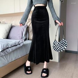 Skirts Long For Women Solid Velvet Warm Wrap Buttocks Fishtail Skirt High Waisted Vintage 2024 Clothing Black