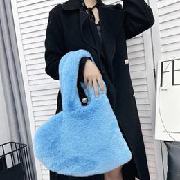 Evening Bags Love Heart Shape Women's Faux Fur Shoulder Large Capacity Solid Colour Ladies Purse Handbags Females Plush Underarm Bag