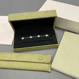 Brand Clover Bracelet Women Charm Bracelet Fashion Mini Diamond Bracelet 18K Gold Bracelet Couple Stainless Steel Diamond Jewellery