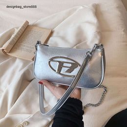 Cheap Wholesale Limited Clearance 50% Discount Handbag Summer Popular Celebrity for Women New High-end Chain Letter Crossbody Bag Single Shoulder Small Square