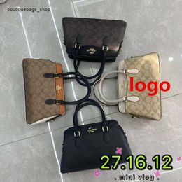 Cheap Wholesale Limited Clearance 50% Discount Handbag Koujiachun New Handheld Shoulder Bag Dai Fei Womens Classic Fashion Commuting