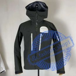 디자이너 Arcterxs Arc Jacket 스포츠 남성을위한 3 층 야외 지퍼 재킷 방수 따뜻한 재킷 여성 SV/LT GORE-TEXPRO 캐주얼 라이트웨 ARC Teryxly 585