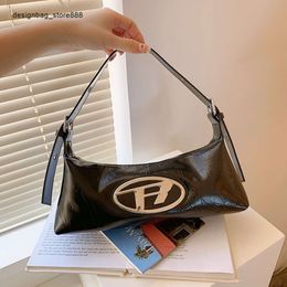 Cheap Wholesale Limited Clearance 50% Discount Handbag This Popular Celebrity Small Bag for Women New Summer Style Versatile Single Shoulder Underarm Stick