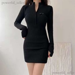 Designer Dress Europe US Hot Style Pencil Skirt Personality Fashion Long-sleeved Dress Buttons New High Stree P Letter Zipper Casual Slim Dress Clothing 195