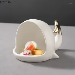 Plates Creative Whale Shaped Ceramic Dessert Plate Snack Sushi Dim Sum Restaurant Molecular Cuisine Specialty Tableware