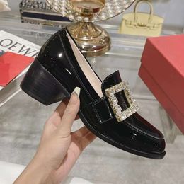 2024 Early Spring New Water Diamond Square Buckle British Small Genuine Leather Shallow Mouth Round Head Thick Heels Lefu Single Shoes