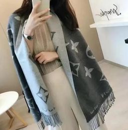 Designer Cashmere scarf for women new fashion autumn/winter warm shawl scarf hot clothing collocation