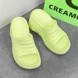 Slippers Large Size Massage Red Flip Flops Women's Shoes Green Sandal For Women Sneakers Sport Badkets Casuall Price