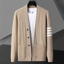 Mens Sweaters Spring and Autumn Solid Colour Knitted Cardigan High-end Fashion Stripe Korean Casual Shawl Sweater Coat