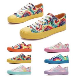 HBP Venda quente sem marca tênis feminino alpercatas arco-íris baixo top renda tie-dye moda 2024 sapatos casuais da moda