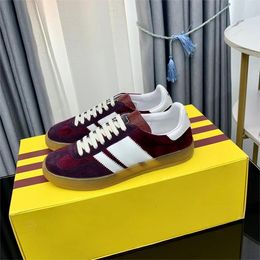 2024 new Designer G Joint Wales Bonner Platform Casual Shoes Men Women Training Sneakers Indoor Suede Low Top Leather Pink Glow Vegan White Golf Trainers Gum rmp