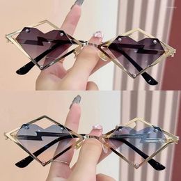 Sunglasses Frames Punk Style Men And Women Metal Rimless Sunglass Heart Shaped Gradient Hip Hop Glasses Summer Carnival Party UV400 Shades