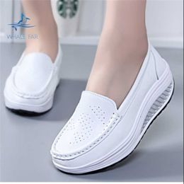 HBP Non-Brand new design lab Non-Slip Women Comfortable Cushion Mom Wedge Heels Leather Hospital White Nurse Shoes