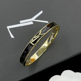 Designer bracelet luxury Brand bracelets designer for women high quality letter design hundred hard body bracelet Christmas gift jewelry box very good