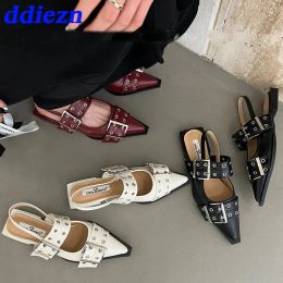 Donne basse con scarpe firmate di lusso fibbia moda donna appartamenti scarpe Slingback punta a punta sandali femminili casuali ciabatte 240110