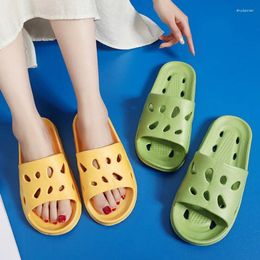 Slippers Cloud Woman Flip Flops Beach Sandals Summer 2024 Bathroom Non-Slip Slides Men Women Indoor Shoes Male