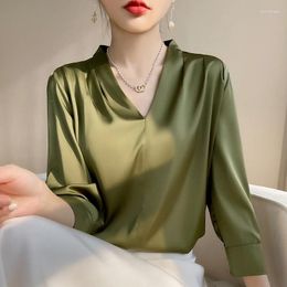 Women's T Shirts Imitation Silk Acetate Half Sleeved 2024 Spring/summer V-neck T-shirt Female Versatile Elegant Tops