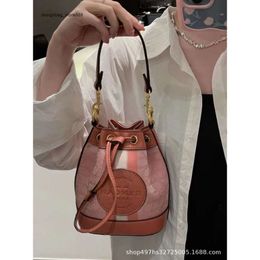 Cheap Wholesale Limited Clearance 50% Discount Handbag Hong Kong Genuine Leather New Fashion Bucket Bag High Quality One Shoulder Crossbody Handheld for Women