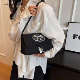 Cheap Wholesale Limited Clearance 50% Discount Handbag High Quality Wandering Bag for Women New Nylon Cloth Single Shoulder Tote Versatile Crossbody Chain