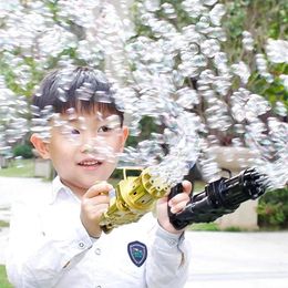 Çocuklar Gatling Bubble Gun oyuncakları yaz otomatik sabun su makinesi çocuklar için küçük çocuklar kapalı açık düğün