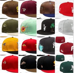 33 Colors Men's Baseball Fitted Hats Classic Black Hip Hop Chicago Sport Full Closed Designer Caps Baseball Cap Chapeau Ed A SD Lettter Love Hustle LA Oc17-03
