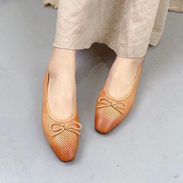 Casual Shoes Johnature 2024 Spring Retro Pointed Toe Solid Colour Women Flat Genuine Leather Hollow Shallow Slip-on