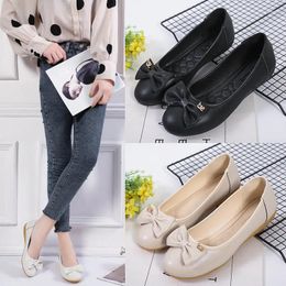 Casual Shoes 2024 Spring And Autumn Flatsole With Shallow Mouth Round Head Versatile Soft Leather Sole Top Single