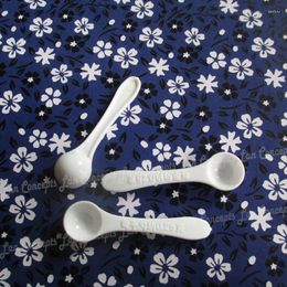 Measuring Tools 100pcs/lot 0.25 Gramme Plastic Scoop 0.25g Small PP Spoon - 4.9x1.3x0.7cm White