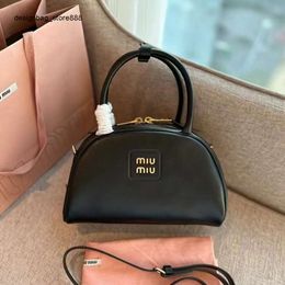 Cheap Wholesale Limited Clearance 50% Discount Handbag Autumn/winter New Dumpling for Womens Unique Dign Single Shoulder Handbag Simple and Versatile Crossbody Bag